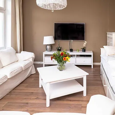 Cblue Hühnergott, Tiefgarage, Zentral Apartamento